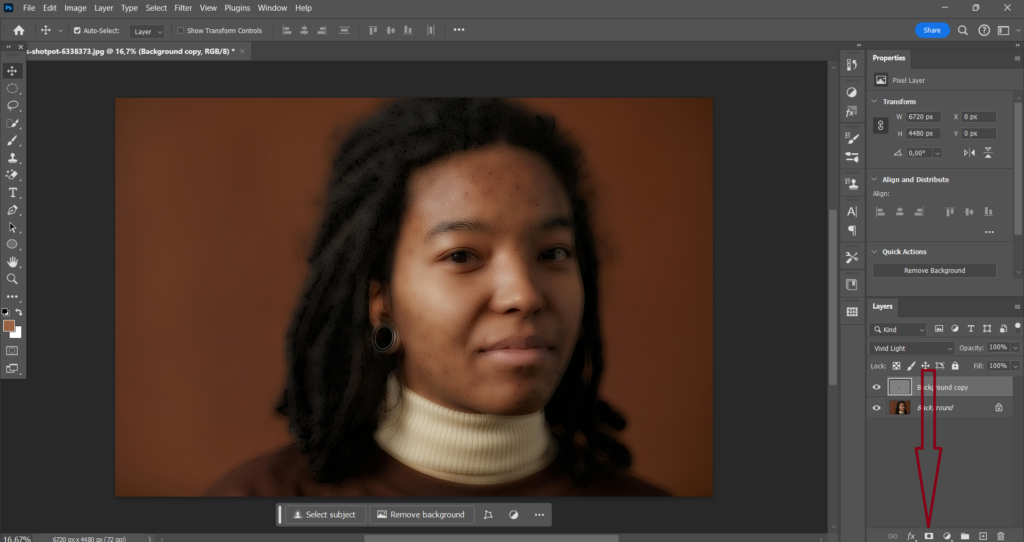 How to make a person's skin smoother in Lightroom and Photoshop